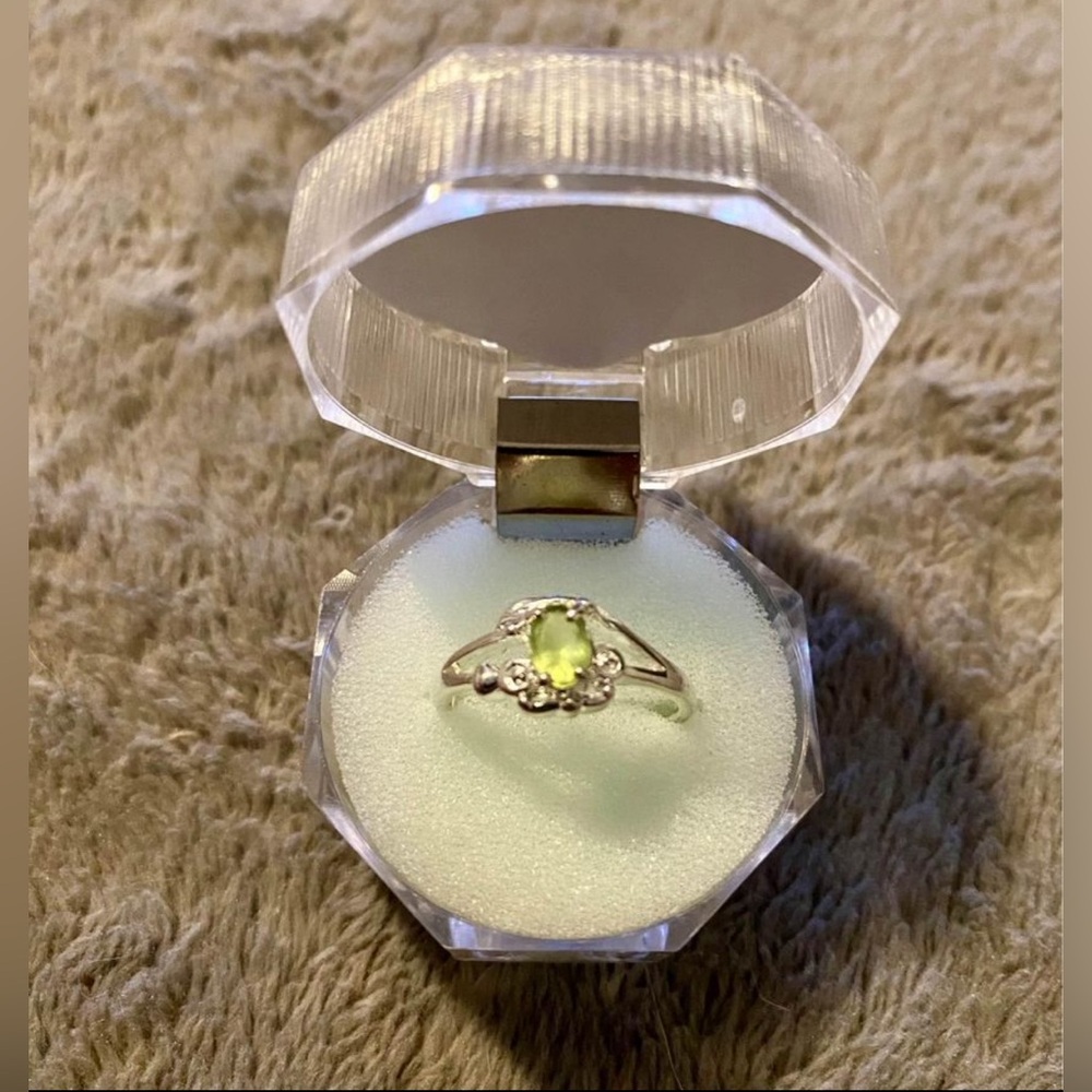 Women’s Ring